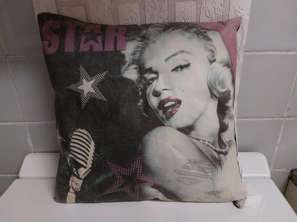 coussin marilyn monroe star, Enlèvement ou Envoi, Comme neuf