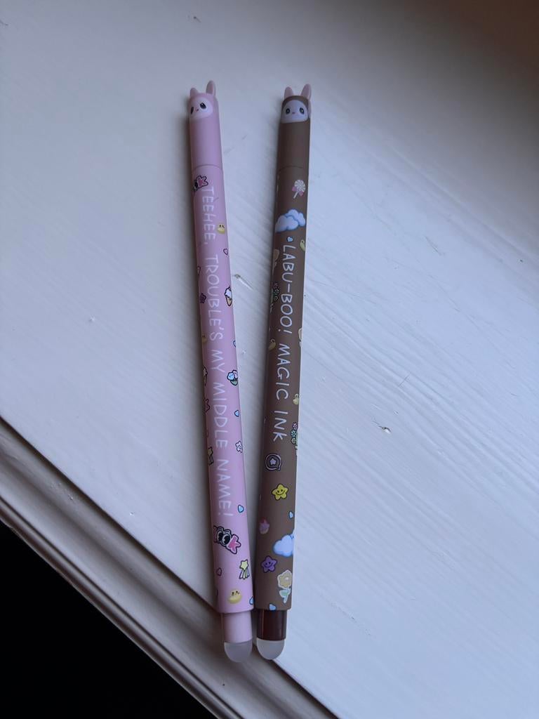 2 stylos effaçables Labubu, Enlèvement ou Envoi, Neuf, Crayon ou Feutre