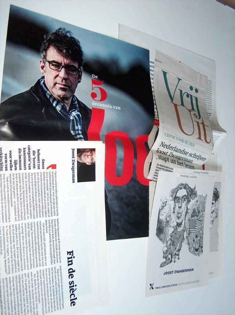 Joost Zwagerman - In het wild + knipsels / karikaturen, Boeken, Gelezen, Ophalen of Verzenden, Nederland, Joost Zwagerman