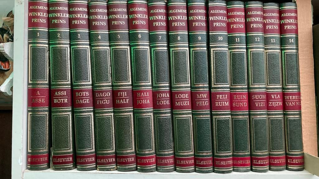 14 boeken Algemene winkler prins van A tot Z, Boeken, Ophalen