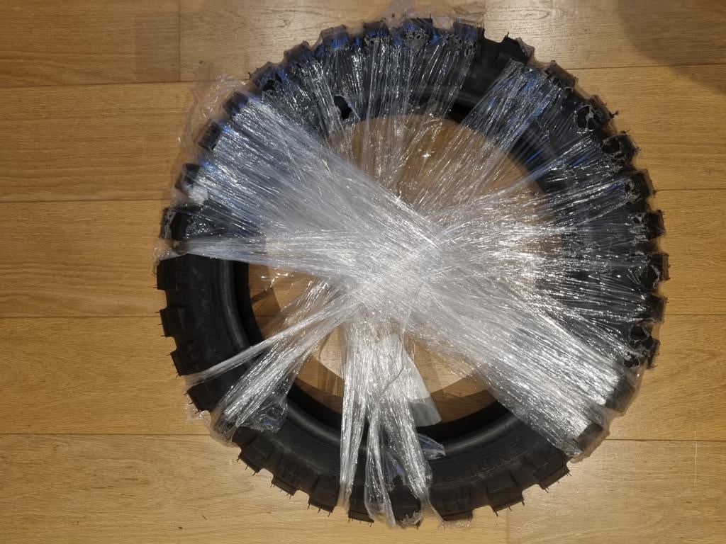 150/70 18 NIEUWE enduroband, Ophalen