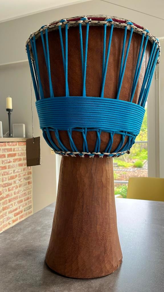 Djembe, Enlèvement, Utilisé