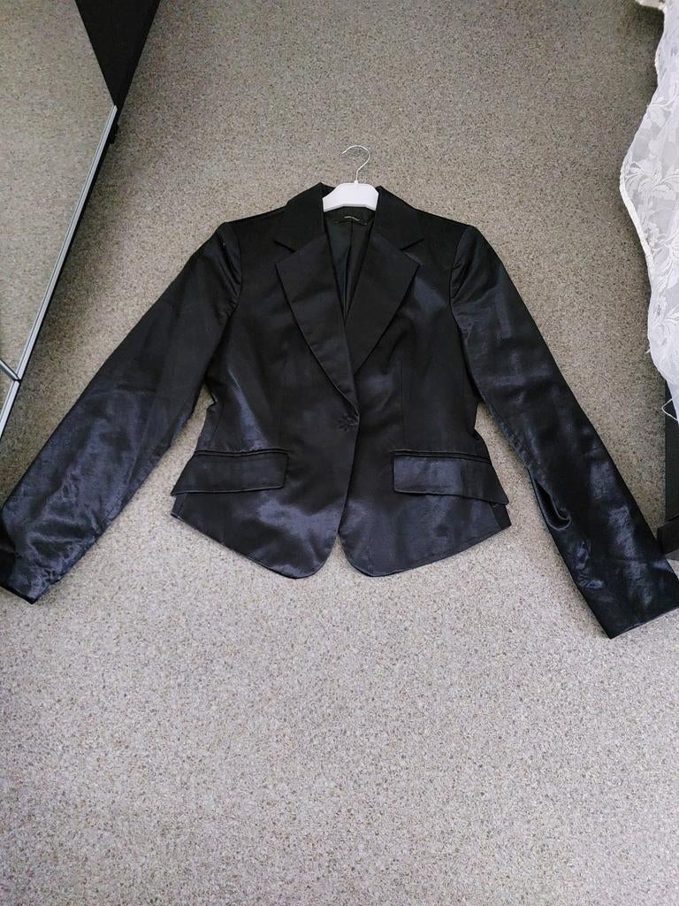 Vestes, Enlèvement, Comme neuf