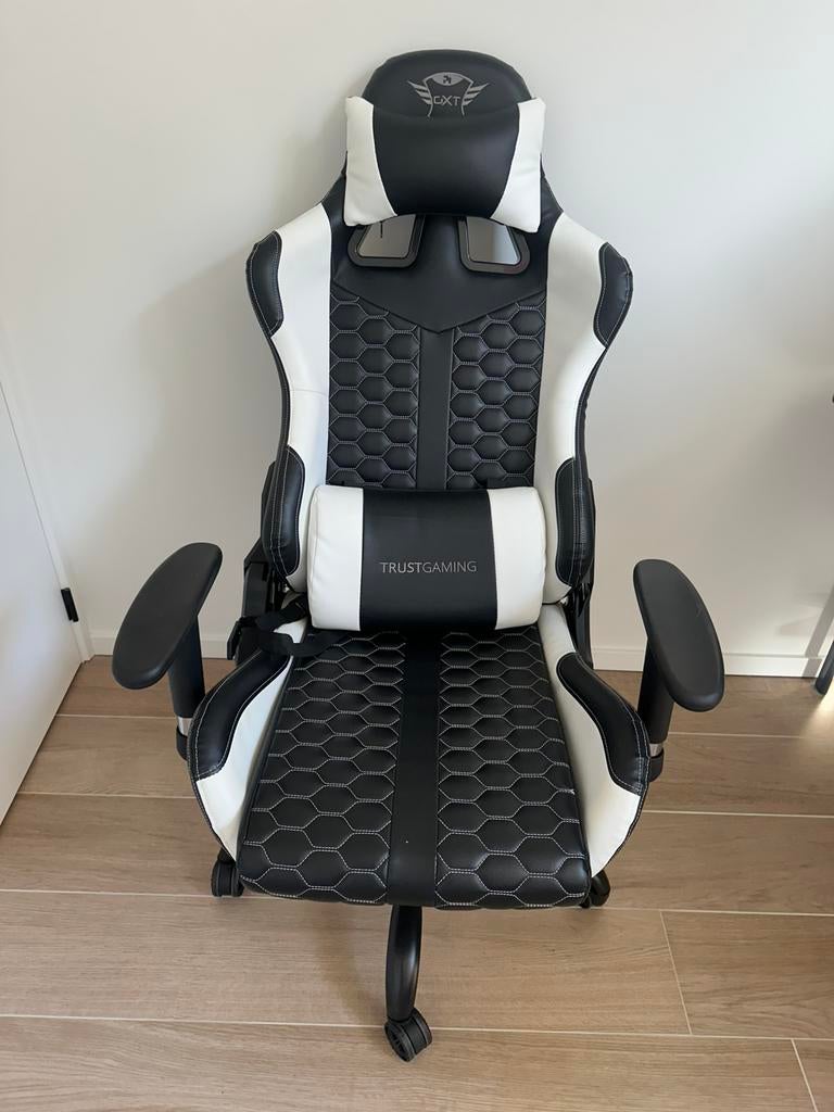 Gamestoel Trust GXT, Ophalen, Wit