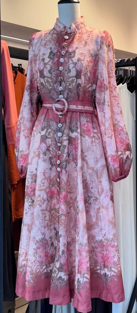 Robe tres jolie M, Enlèvement ou Envoi, Comme neuf