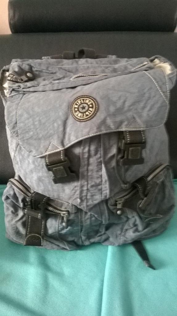 sac à dos Kipling grand modèle couleur bleue mais pas foncée, 25 à 40 cm, Kipling, Enlèvement ou Envoi, 30 à 45 cm