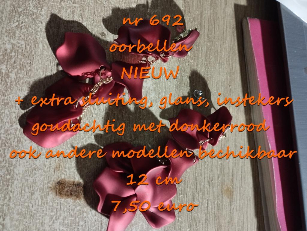 692. Juweel : oorbellen , NIEUW , verzending inbegrepen, Handtassen en Accessoires, Oorbellen, Overige materialen, Verzenden, Nieuw