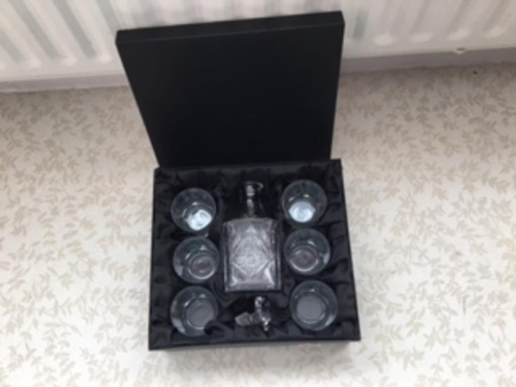 set van 6 whiskyglazen en kristallen karaf van Klein, Ophalen