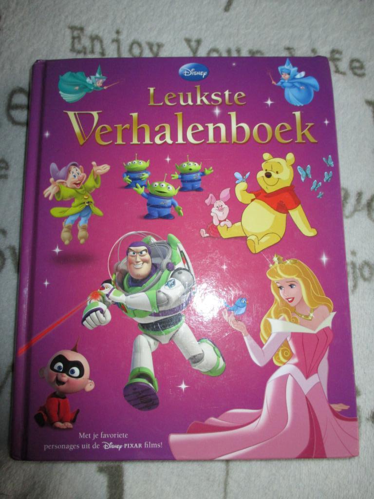 boek leukste verhalen disney, Boeken, Ophalen of Verzenden, Zo goed als nieuw