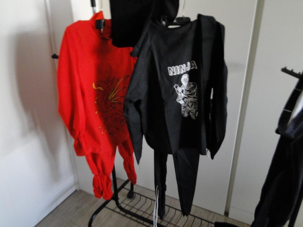 2x Ninja pak verkleedkleren, Kinderen en Baby's, Ophalen of Verzenden, Zo goed als nieuw, Jongen of Meisje
