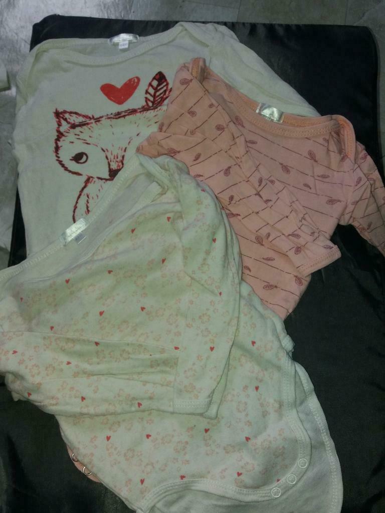 Lot 3 body bébé fille T86, Enfants & Bébés, Tati, Enlèvement ou Envoi, Vêtements de nuit ou Sous-vêtements, Utilisé
