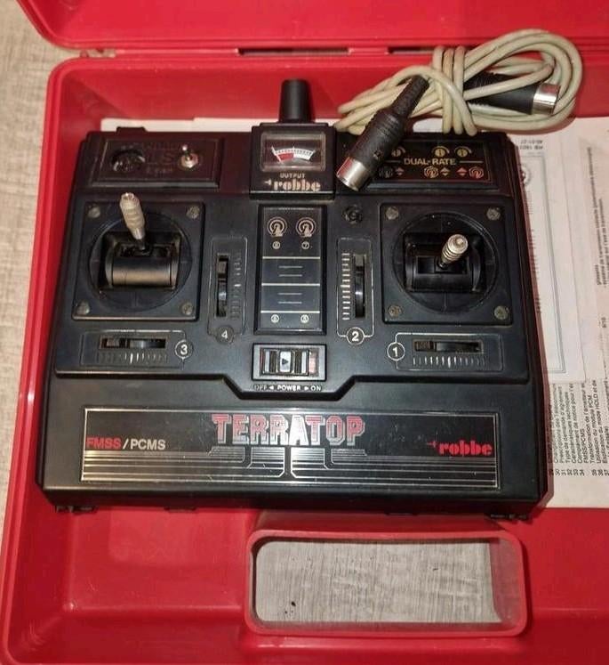 Modélisme émetteur Robbe Terratop, Enlèvement ou Envoi