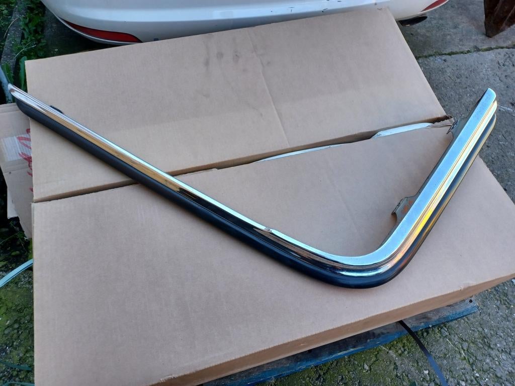 Mercedes S-klasse W116 bumper hoek links achter, Ophalen, Achter, Bumper