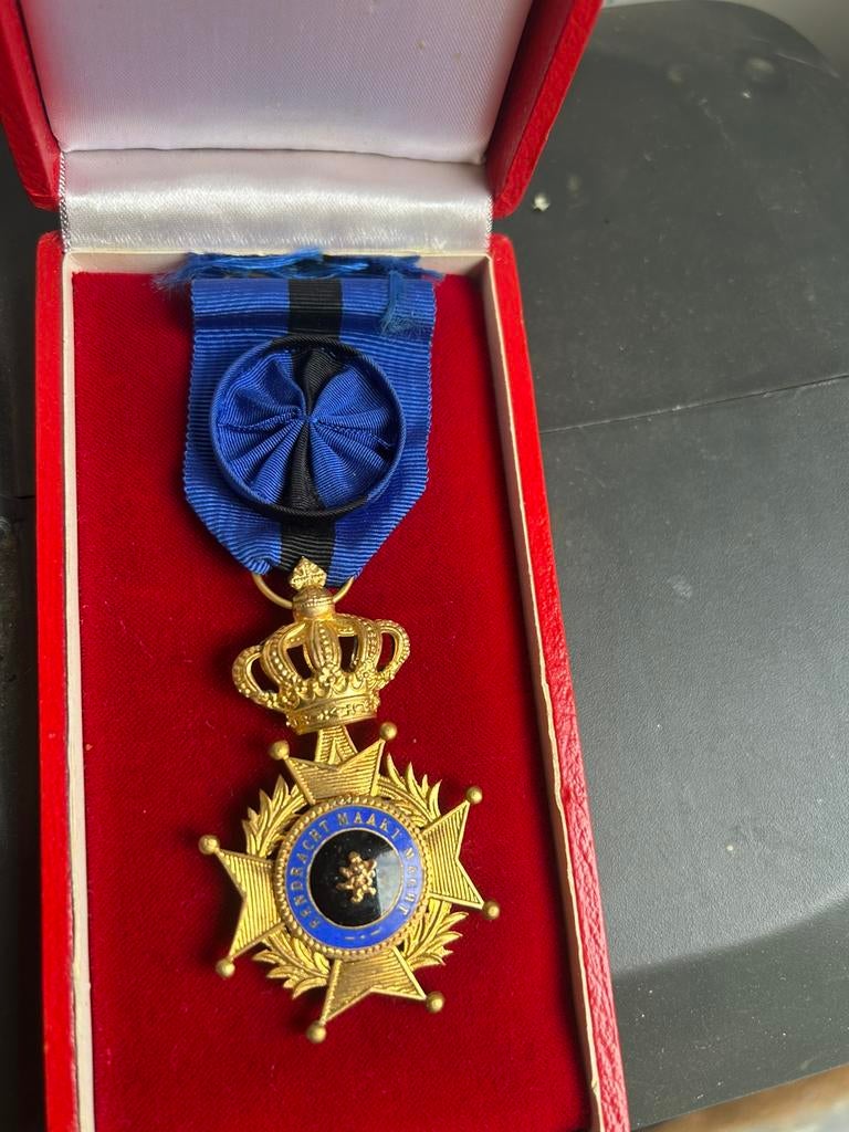 Kruis in de orde van Leopold II officier NL versie, Ophalen of Verzenden, Zilver