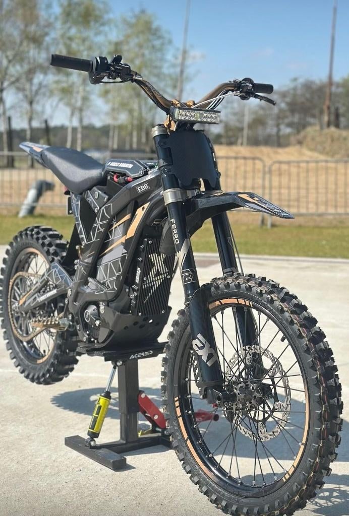 SUR-RON LIGHT BEE PRO SPECIAL MONSTER BUILD, Ophalen