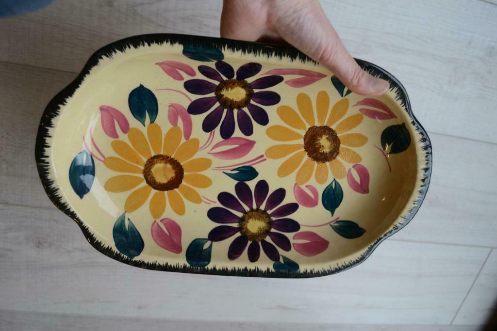Vintage keramieken schotel met bloemmotief, Antiek en Kunst, Curiosa en Brocante, Ophalen of Verzenden