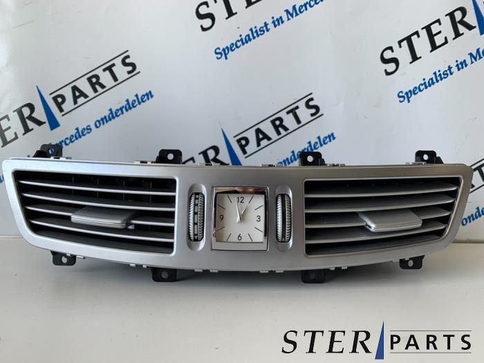 Luchtrooster Dashboard van een Mercedes S-Klasse, Gebruikt, -, Ophalen of Verzenden, -