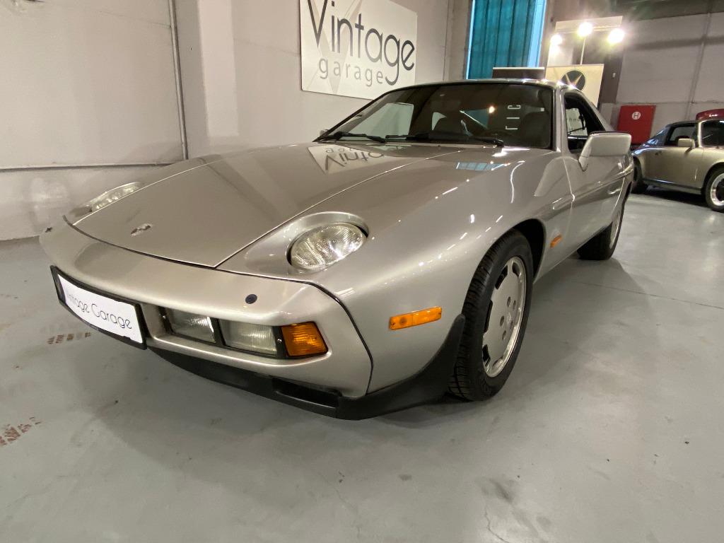 Porsche 928 S - 1982, Cuir, Argent ou Gris, Achat, Entreprise