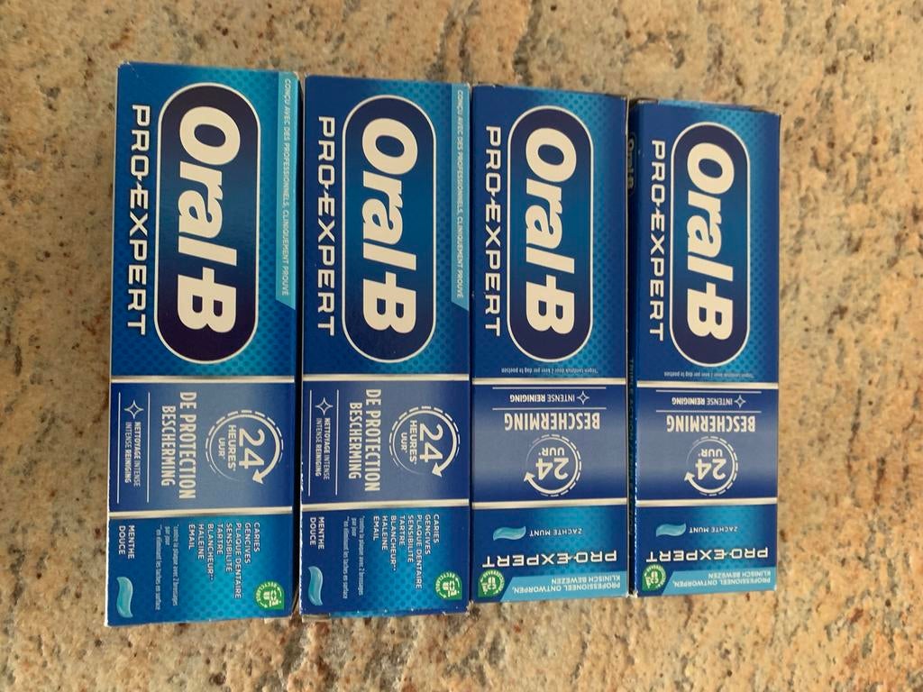 Oral- b tandpasta 4-pack Nieuw!, Enlèvement, Neuf, Dentifrice
