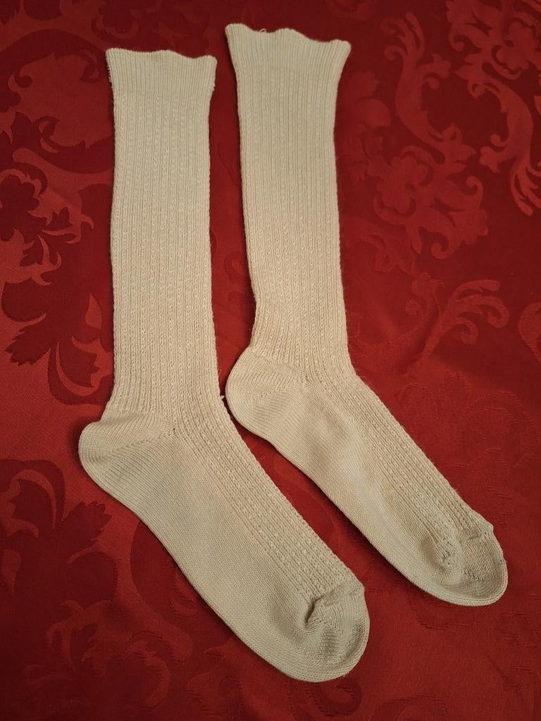 1 paire de hautes chaussettes en coton, pour pointure 37/38, Garçon ou Fille, Comme neuf, Enlèvement, Chaussettes