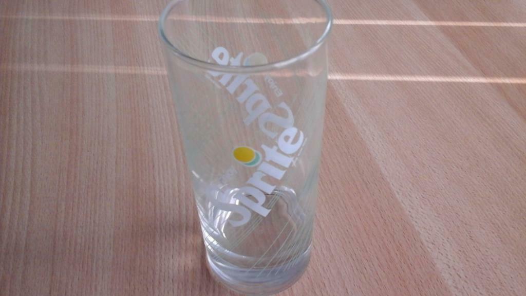 verre sprite  vintage '90, Antiquités & Art, Enlèvement ou Envoi