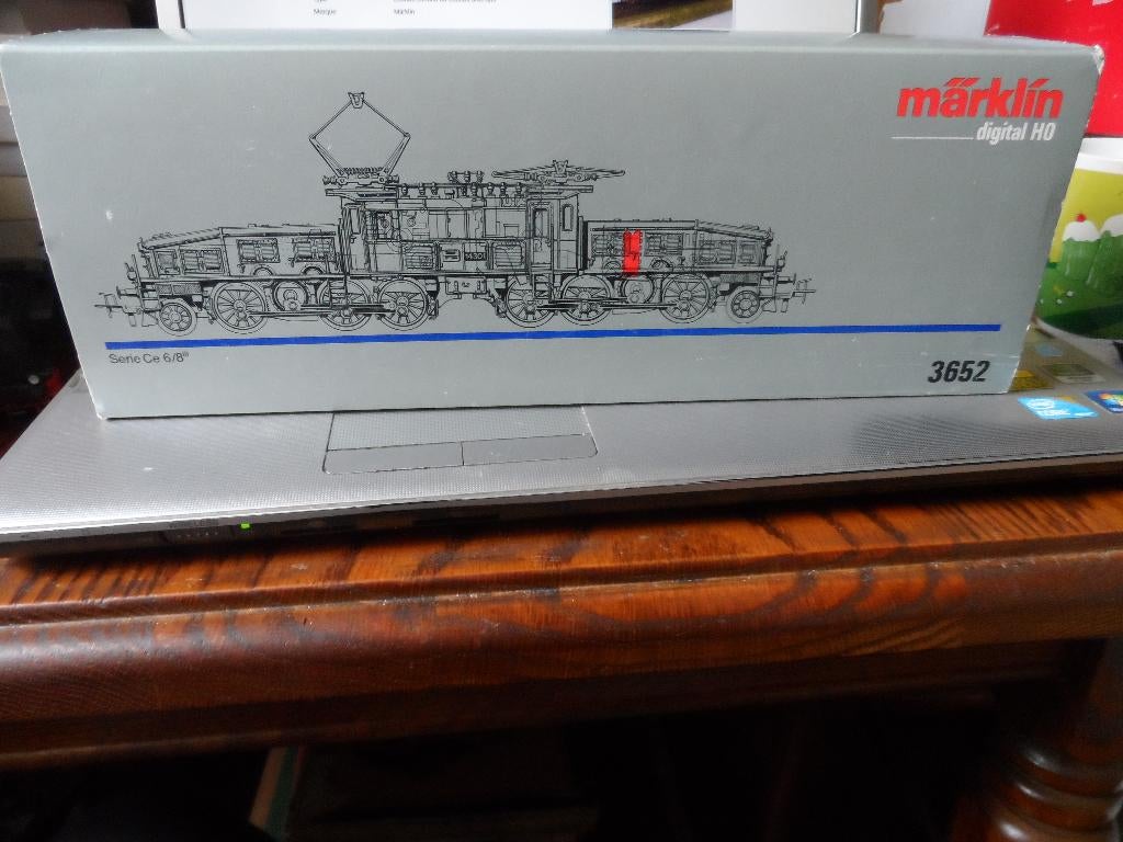 MARKLIN Digitale HO 3652 I4301 Loco. Crocrodile 6/8 brune..., Enlèvement ou Envoi, Comme neuf, Locomotive, Courant continu ou Courant alternatif