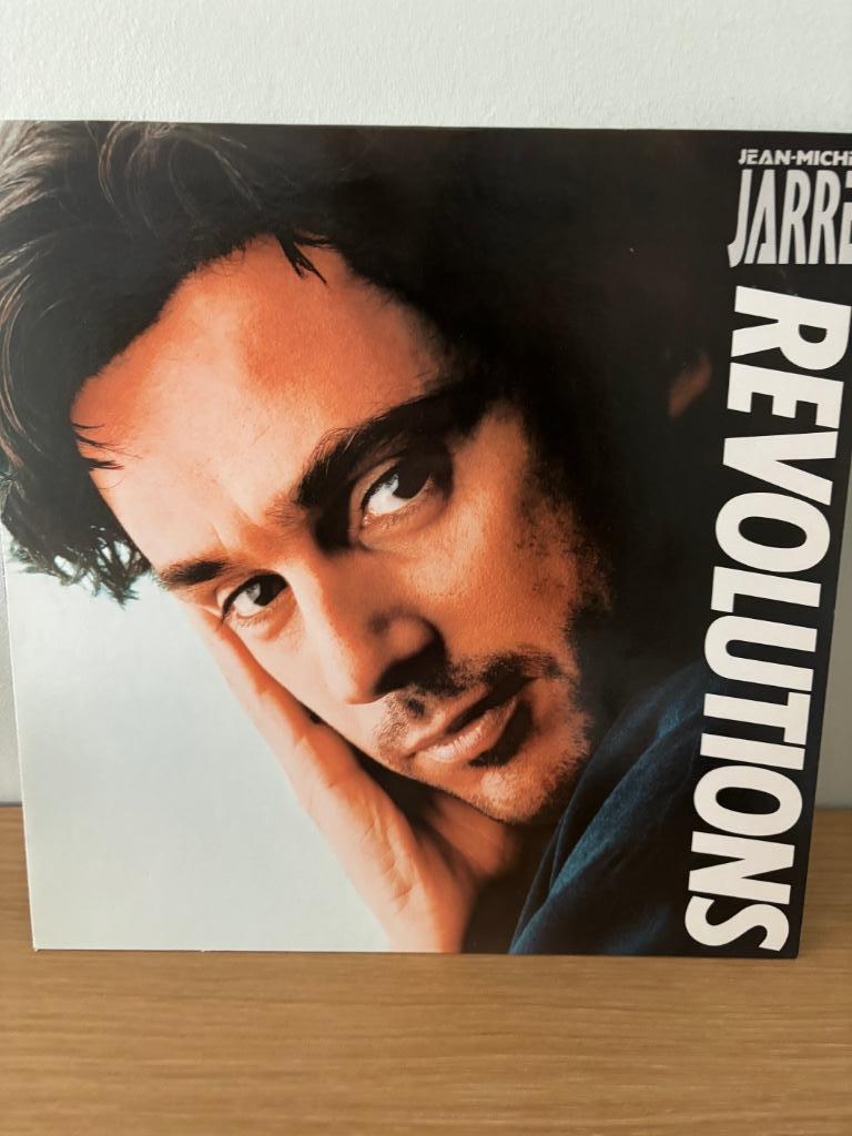 LP - Jean Michèle Jarre - Révolutions, CD & DVD, Vinyles | Pop, Comme neuf, 12 pouces, Enlèvement ou Envoi