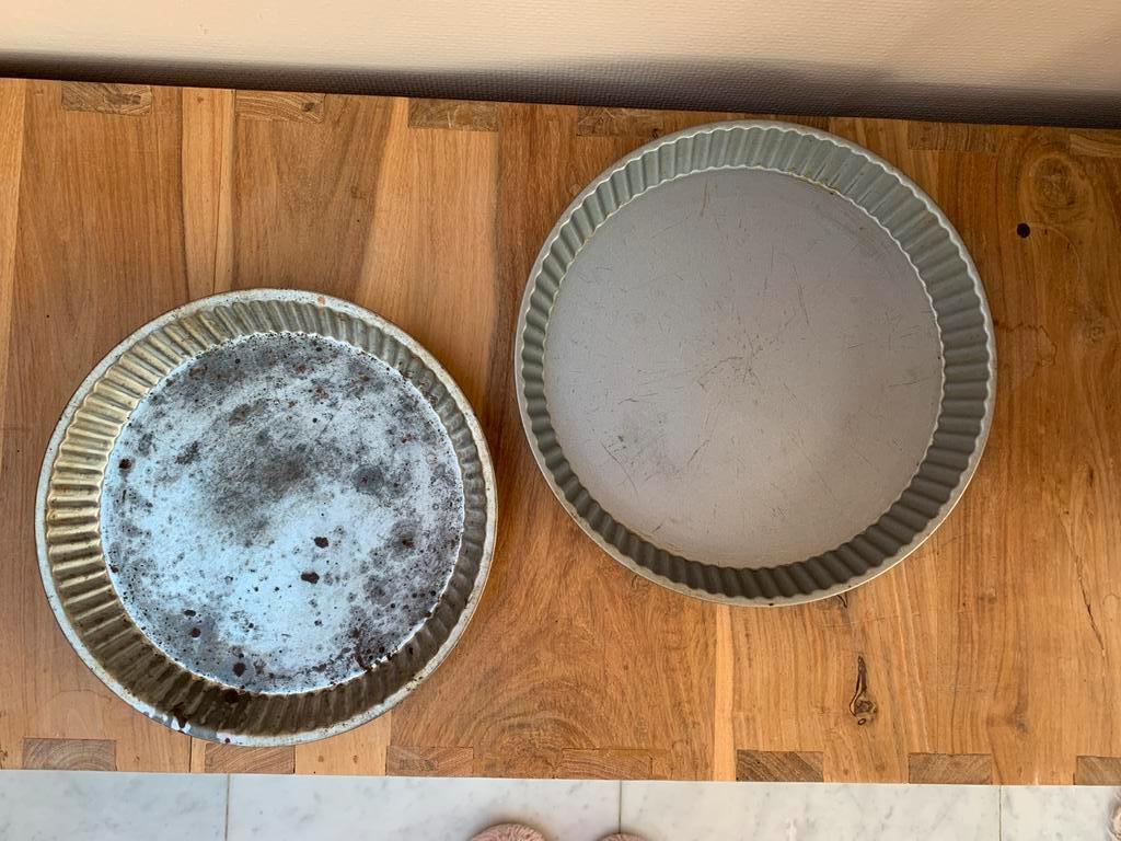 2 antieke taartvormen, Ophalen
