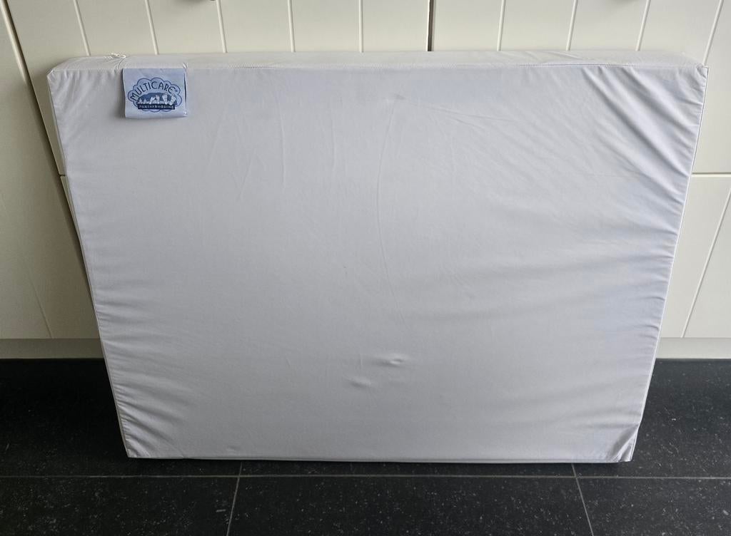 Baby matrasje voor babypark, Ophalen of Verzenden, Zo goed als nieuw, Vierkant, Boxkleed