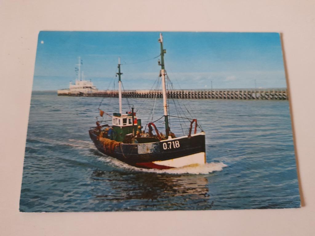 Carte postale Côte de la mer du Nord - bateau de pêche O.718, Collections, Cartes postales | Belgique, Affranchie, Flandre Occidentale