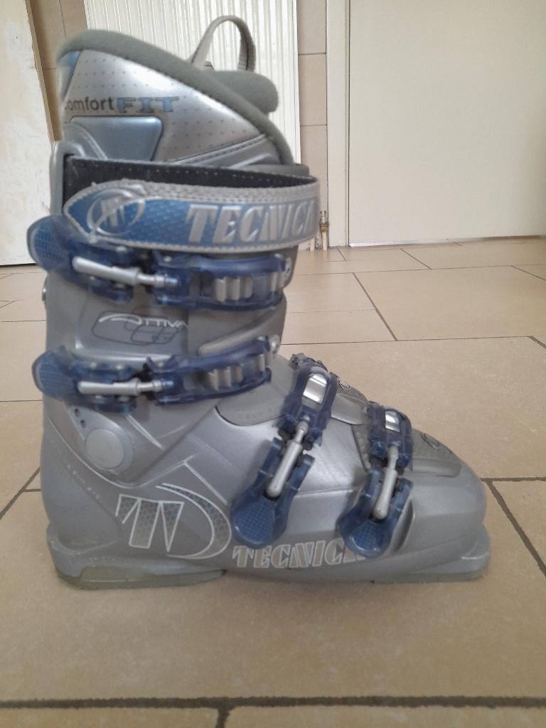 Chaussures Ski Technica Femme T+/-38   -  25€, Ophalen, Gebruikt, Ski, Schoenen