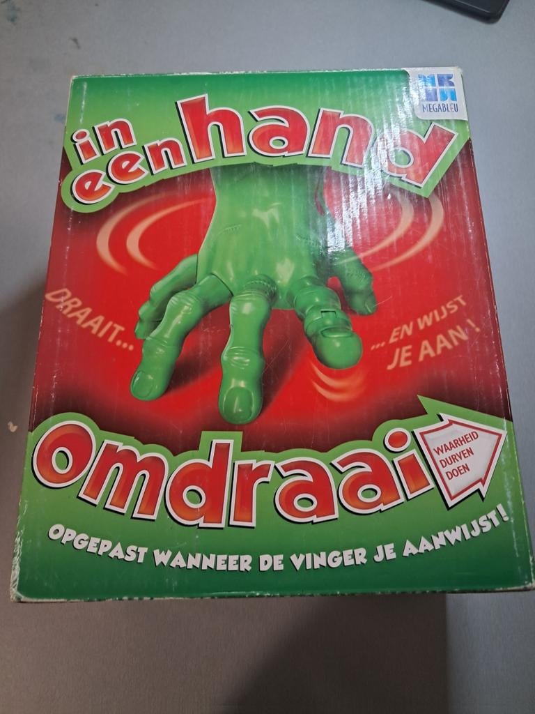 Gezeldsschapsspel In een handomdraai van Megablue., Hobby en Vrije tijd, Ophalen