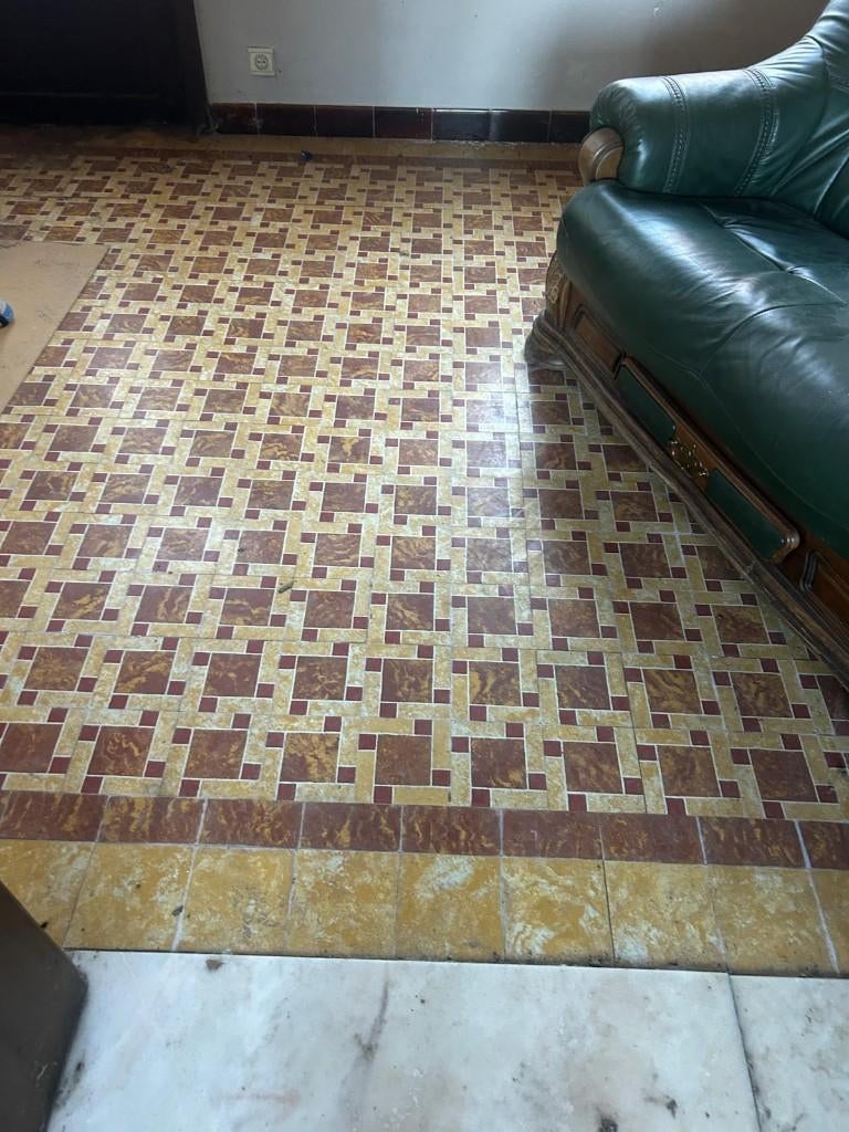 Oude vloertegels, zelf uit te breken, Doe-het-zelf en Bouw, Tegels, Ophalen, Gebruikt, Vloertegels