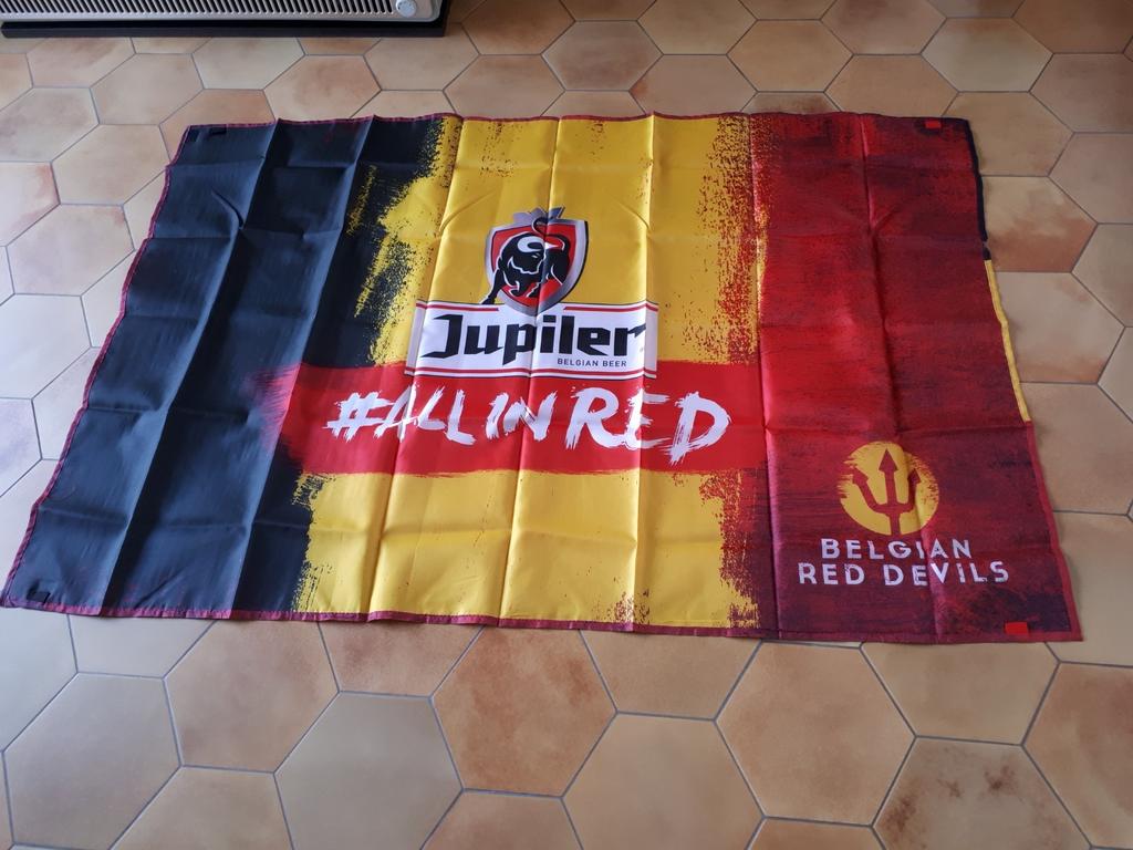 Vlag rode duivels, Ophalen of Verzenden, Zo goed als nieuw