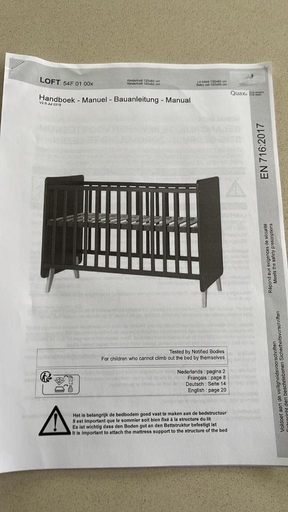 kinderbed met toebehoren, Ophalen, Zo goed als nieuw, Minder dan 140 cm, Matras