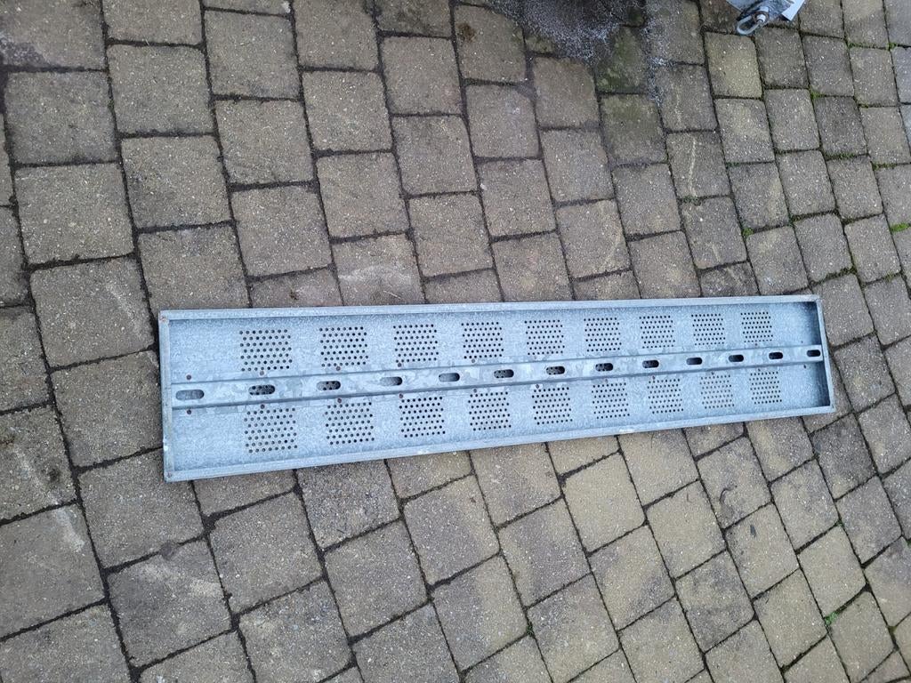 Halvanise platen, Ophalen