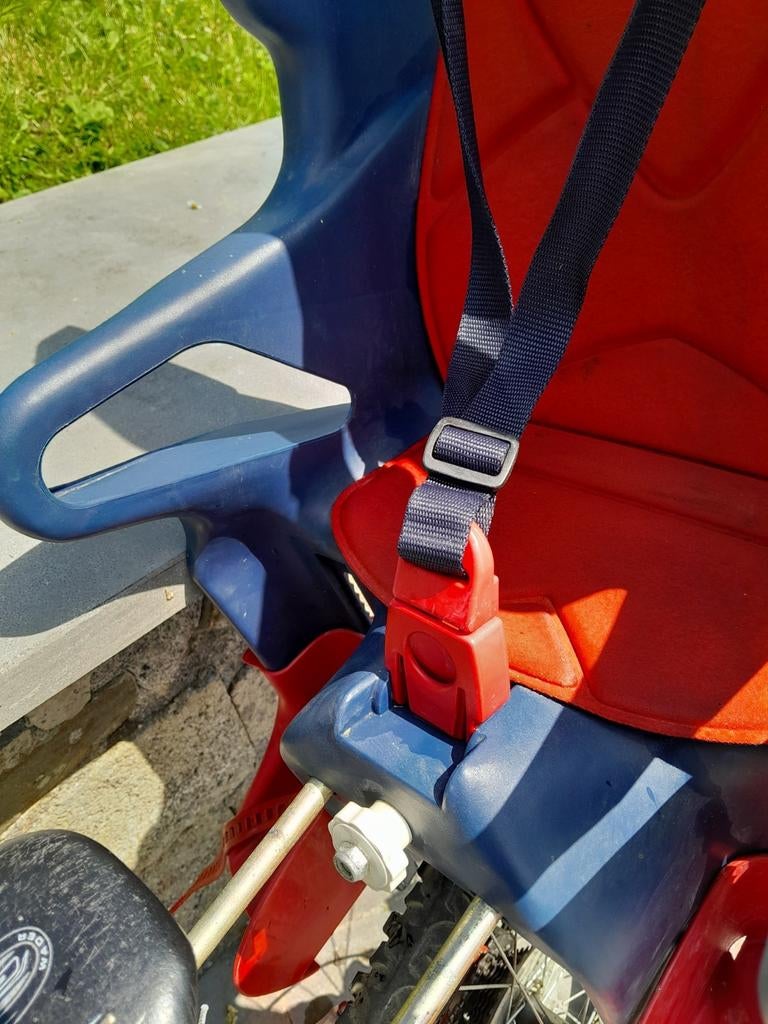 Siège vélo pour enfant, Enfants & Bébés, Enlèvement, Comme neuf