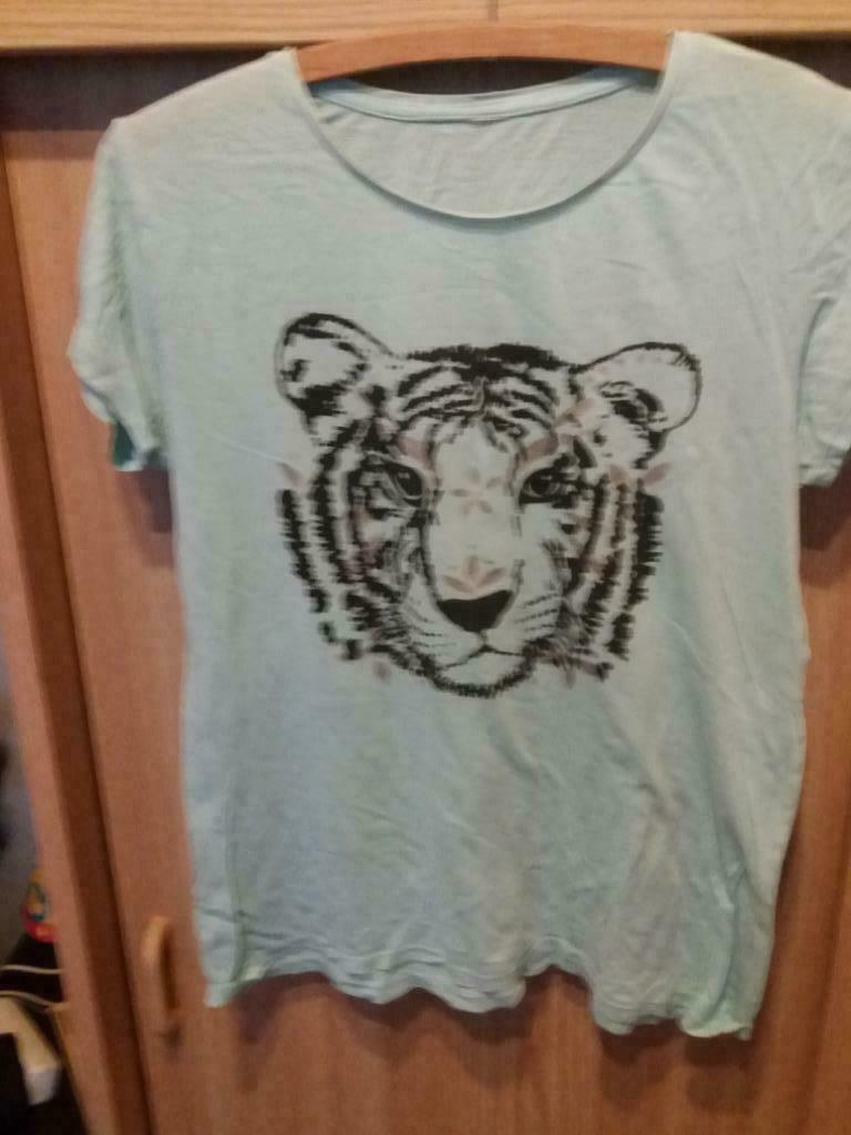 tshirt lichtgroen met tijger op large, Kleding | Dames, Maat 42/44 (L), MET, Ophalen of Verzenden, Korte mouw