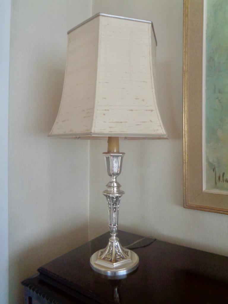 Paire de lampes en métal argenté, Enlèvement