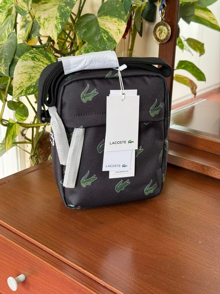 Lacoste - Sacoche Imprimée - Crocodile, Enlèvement ou Envoi, Neuf, Bleu, Autres marques