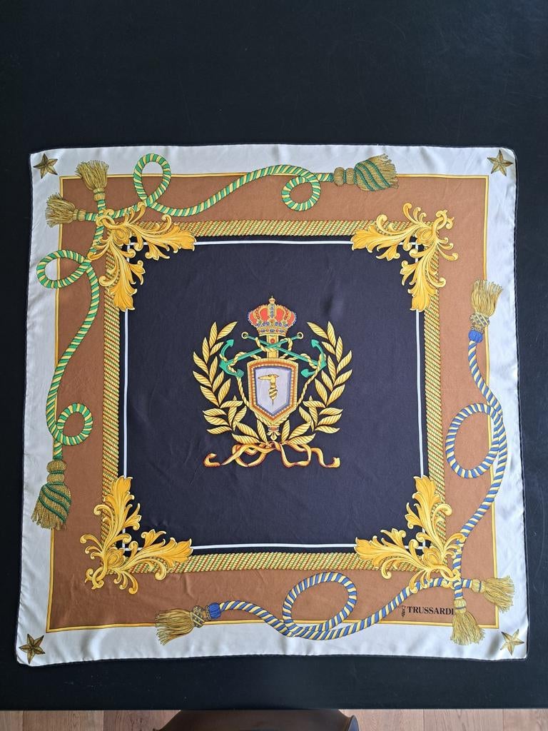 Foulard 🖤 Trussardi, Kleding | Dames, Ophalen of Verzenden, Zo goed als nieuw