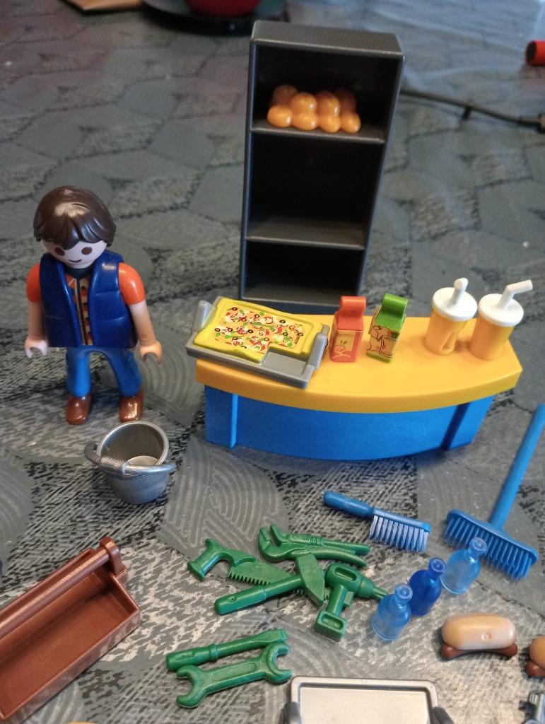 playmobil - Petit magasin, Enlèvement