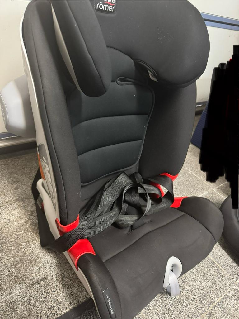 Romer advansafix 1 2 3 (vanaf 9 maanden), Kinderen en Baby's, Autostoeltjes, Zo goed als nieuw, Romer, Isofix, Verstelbare rugleuning