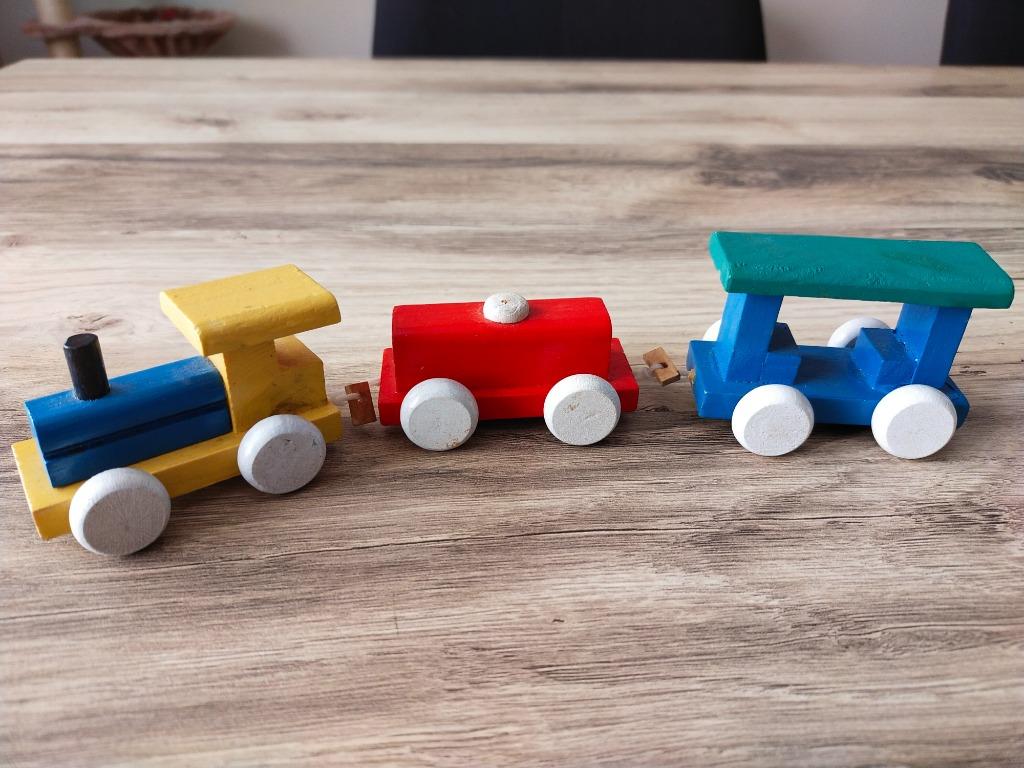 Petit train en bois coloré – Vintage (1990), Enlèvement ou Envoi, Utilisé, Jouet à Rouler ou à Bascule