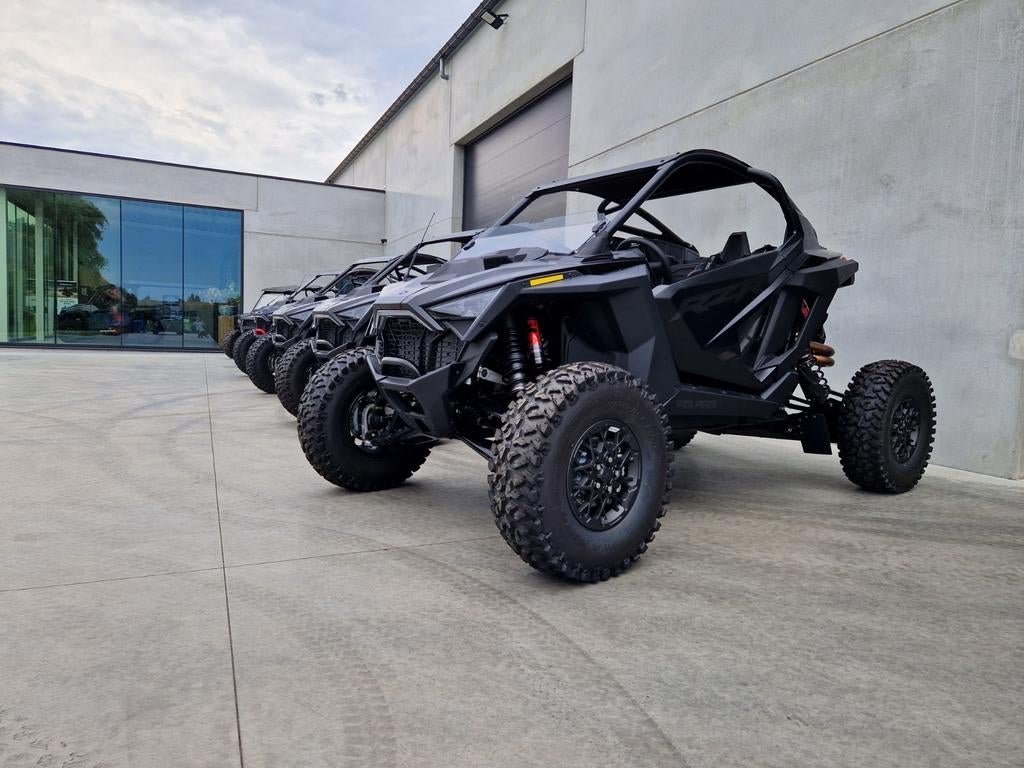Polaris RZR Pro R ultimate, Motoren, 4 cilinders, Meer dan 35 kW, 2000 cc