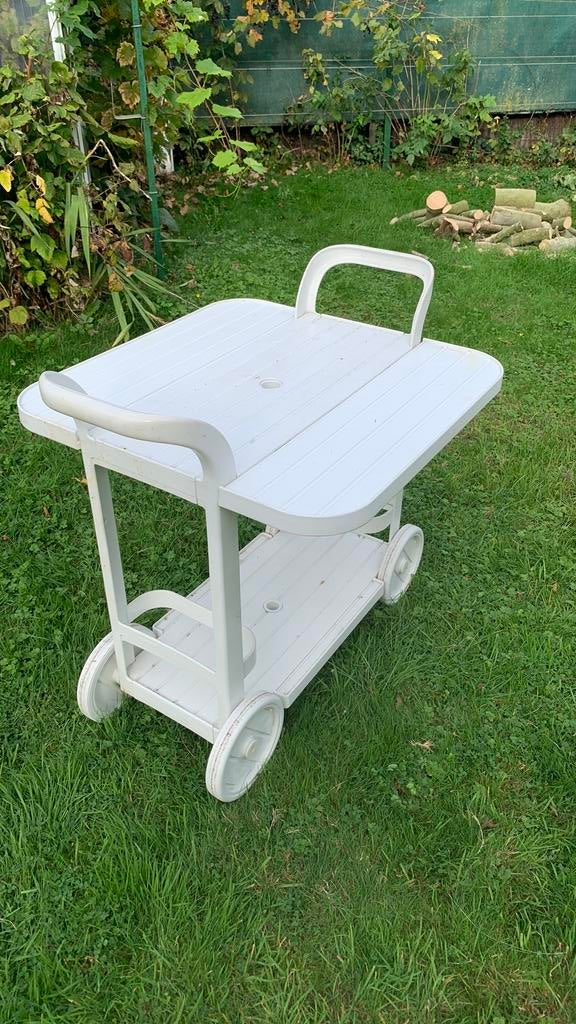 Bijzettafel wit op wielen, Tuin en Terras, Ophalen, Gebruikt