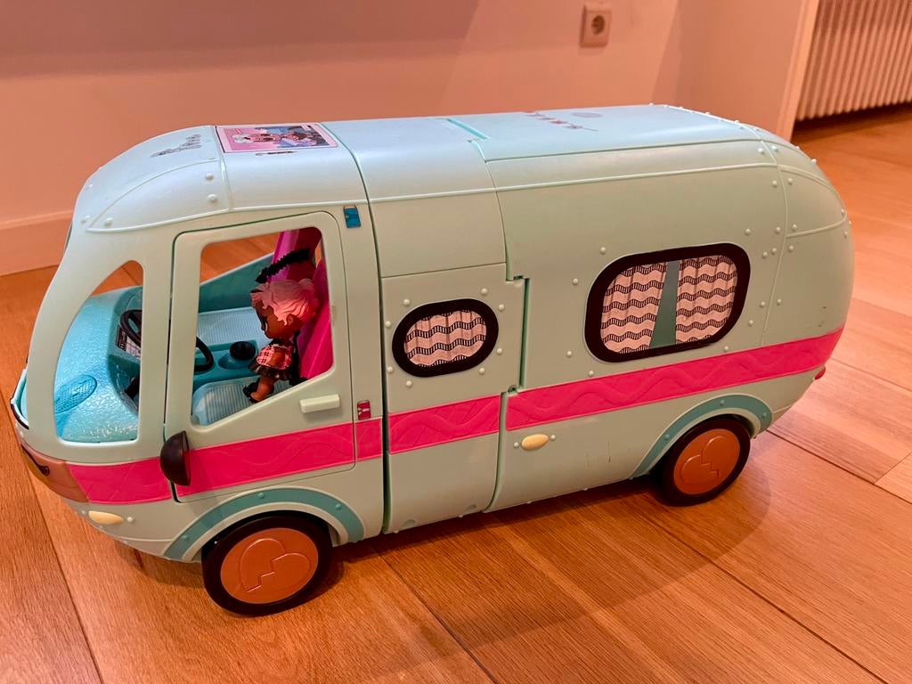 L.O.L. Camper + toebehoren, Ophalen, Gebruikt