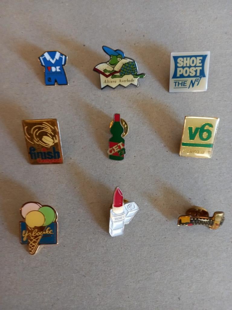 Pins allerlei, Ophalen, Zo goed als nieuw