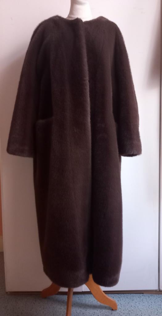 Max Mara mantel maat 38/40, Kleding | Dames, Jassen | Winter, Nieuw, Maat 38/40 (M), Bruin, Ophalen of Verzenden