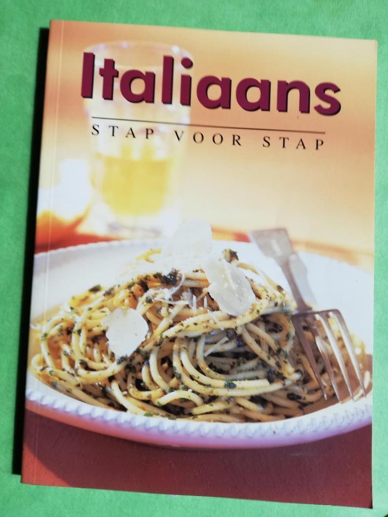 Kookboek Italiaans, Stap voor stap, Allegrio, Italië, Hoofdgerechten, Ophalen of Verzenden, Zo goed als nieuw
